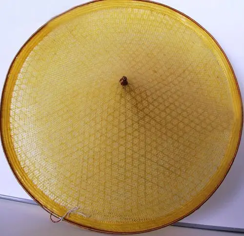 Traditional weaving shuttle